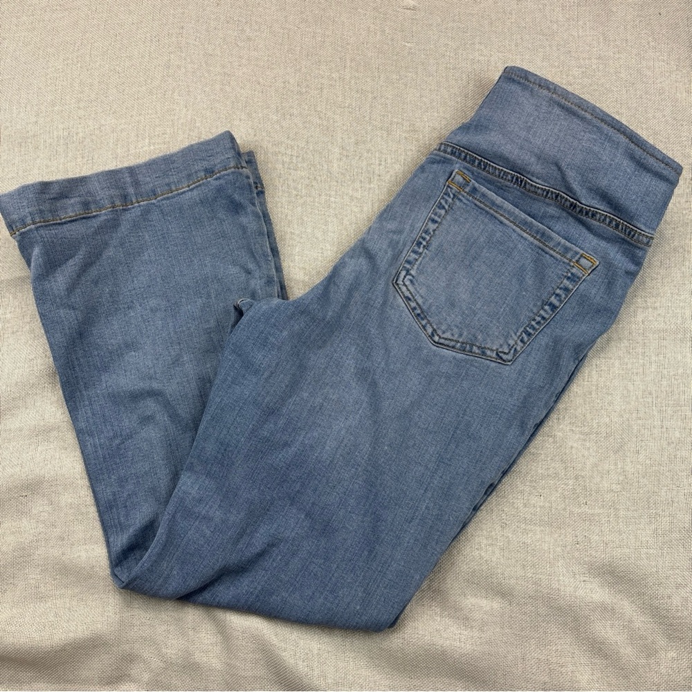 I.n.c. International Concepts Women's High-Rise Pull-on Flared Cropped Jeans 10
